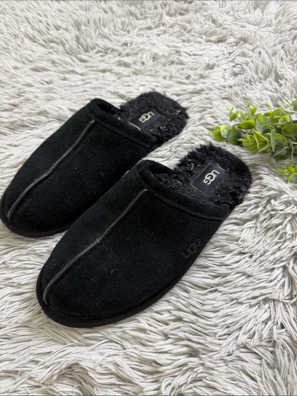 UGG Black Suede Slip-On Scuff Slippers size 8